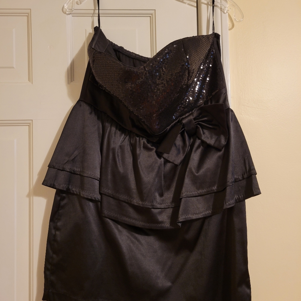 Forever21 mini strapless dress